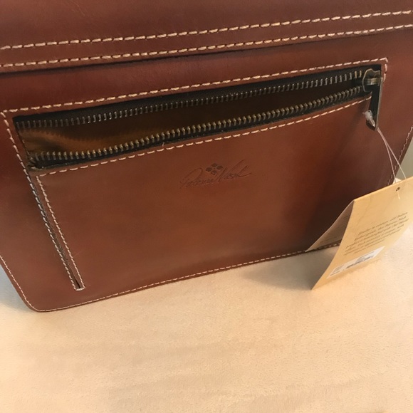 Patricia Nash TOOLED MIDI TECH ACCESSORY CASE - Picture 5 of 5